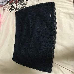 Hollister Lace navy Skirt size 9 but fits 6